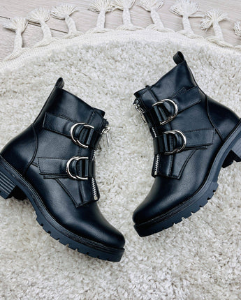 Arya Black Boots