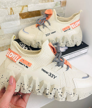 Yy92 Beige Sneaker