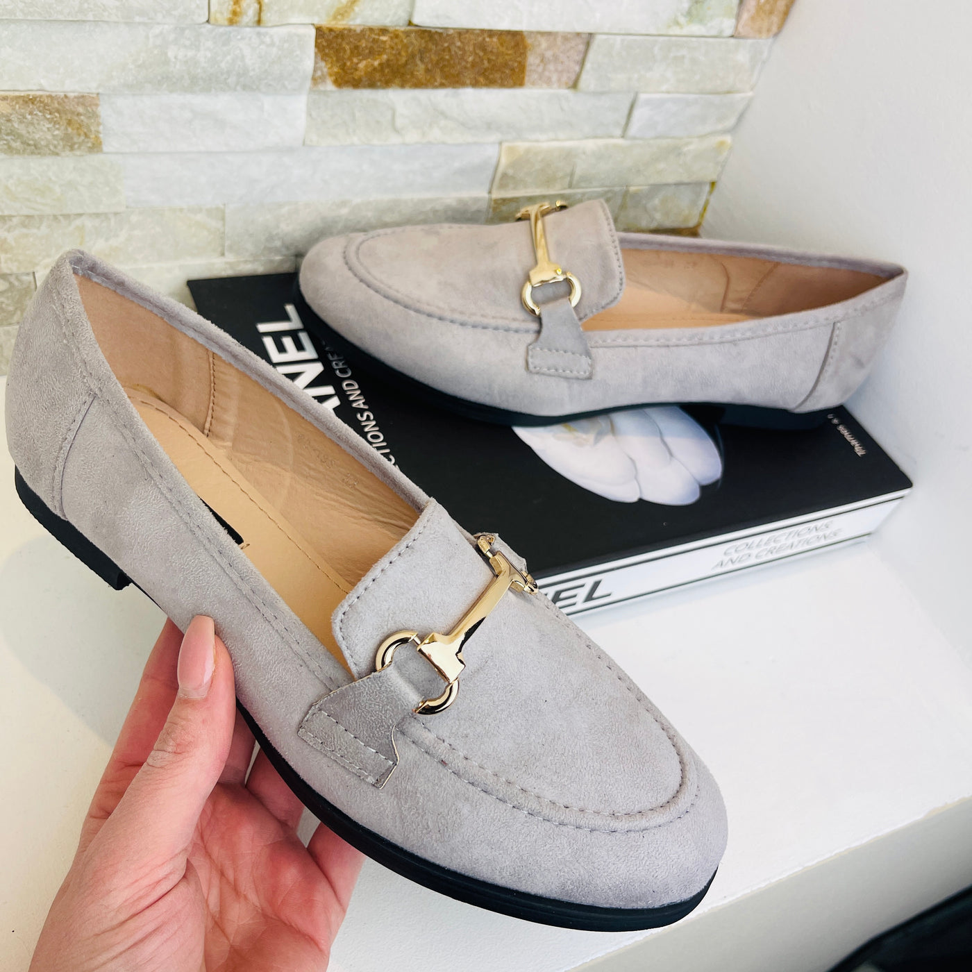 68-186 Grey Loafer