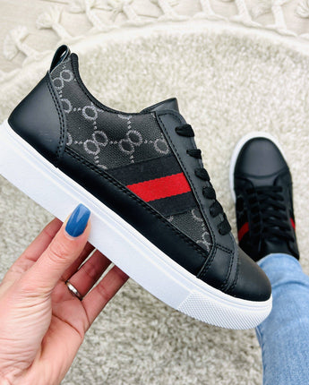 Inspo Black Sneaker